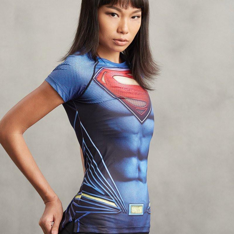 products-superman-womens-short-sleeve-rashguard-3-1.jpg